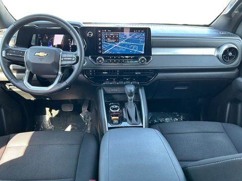 Certified 2023 Chevrolet Colorado LT w/ LT Convenience Package II AWD/4WD image 12