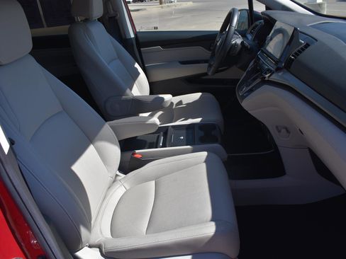 Used 2025 Honda Odyssey EX-L image 13