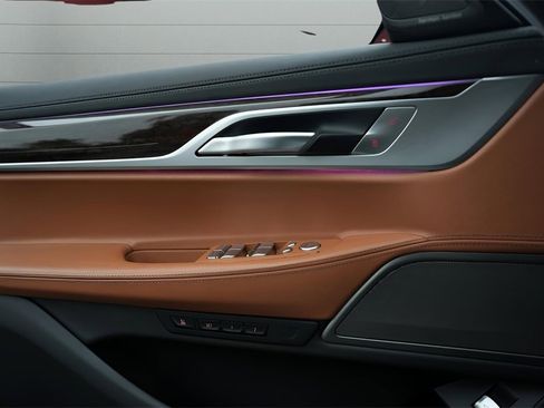 Used 2022 BMW 745e xDrive w/ M Sport Package image 24