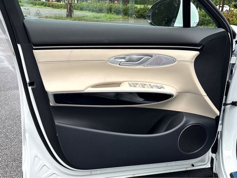 New 2026 Genesis GV70 2.5T image 26