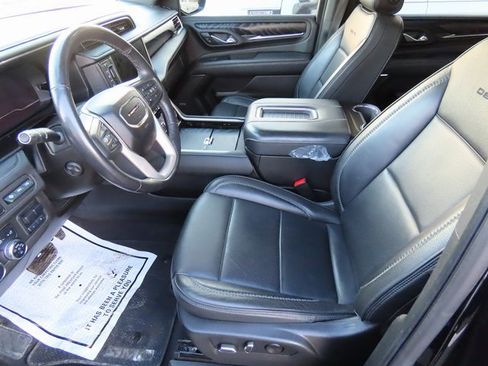 Used 2022 GMC Yukon XL Denali w/ Max Trailering Package image 36