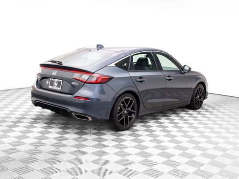 Used 2022 Honda Civic Sport Touring image 5