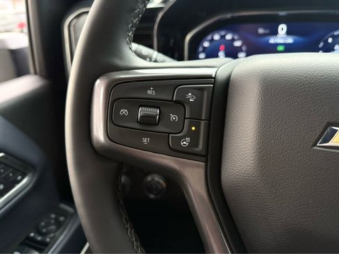 Used 2025 Chevrolet Silverado 2500 High Country w/ Technology Package image 23