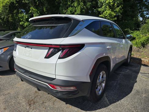 Used 2022 Hyundai Tucson SEL FWD image 3