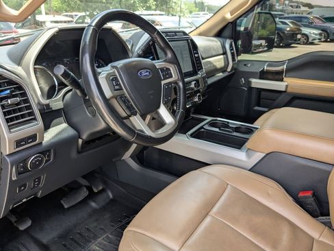 Used 2022 Ford F250 Lariat w/ Lariat Ultimate Package AWD/4WD image 10