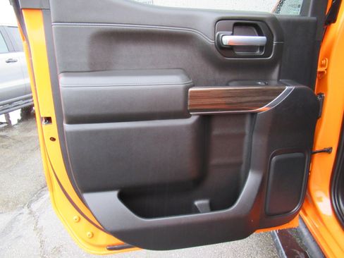 Used 2021 Chevrolet Silverado 1500 LT Trail Boss image 11