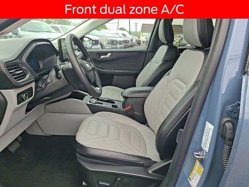 Used 2023 Ford Escape Platinum w/ Premium Technology Package image 13