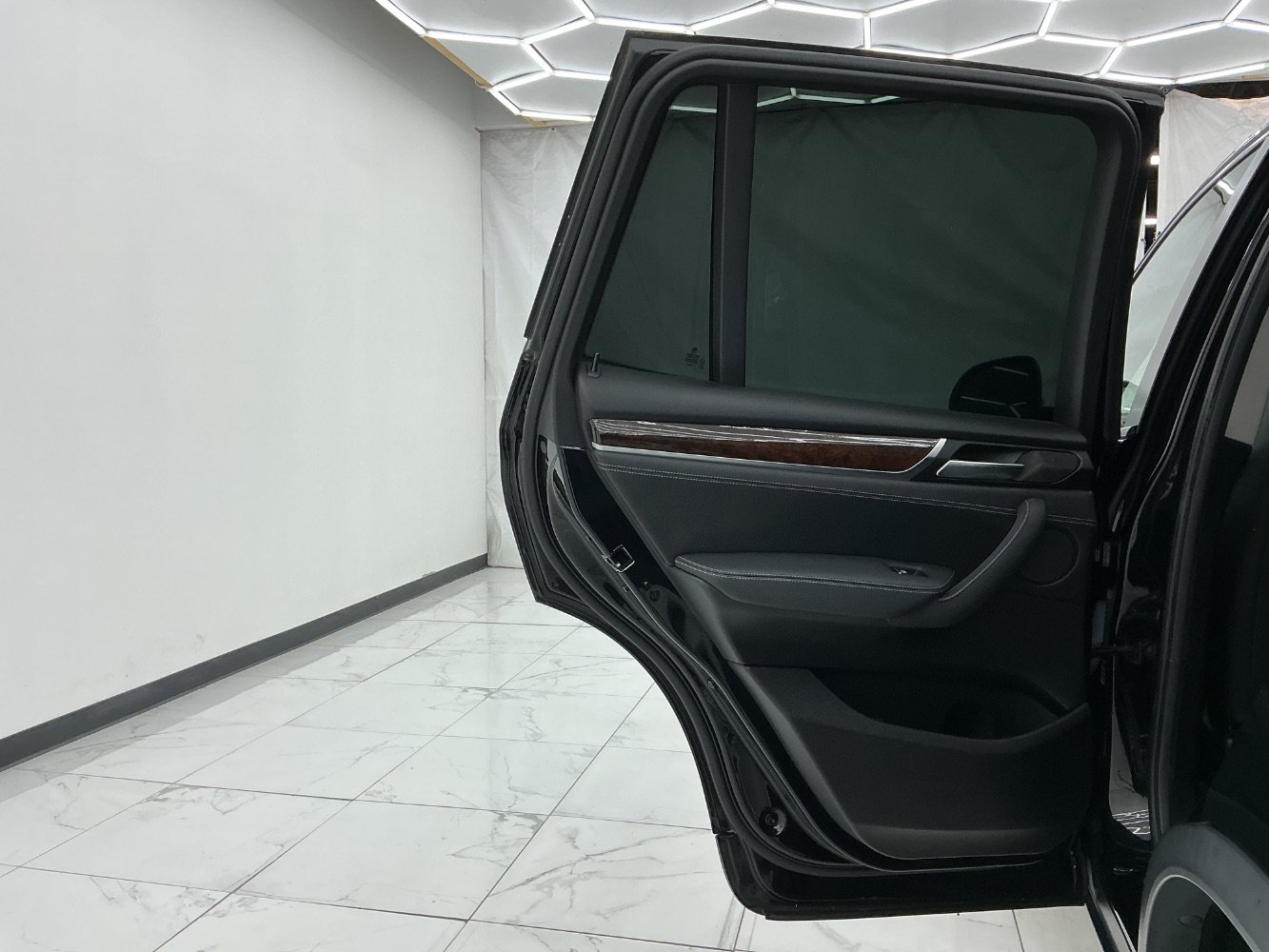 Used 2017 BMW X3 xDrive28i AWD/4WD image 24