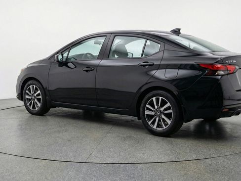 Used 2025 Nissan Versa SV image 6