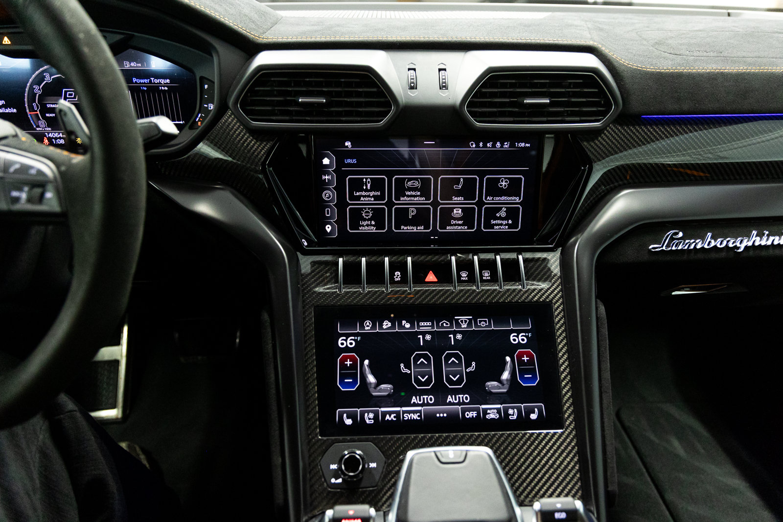 Used 2024 Lamborghini Urus Performante AWD/4WD image 47