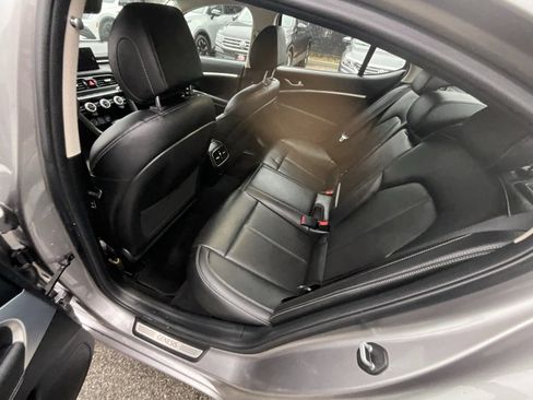 Used 2022 Genesis G70 2.0T image 21