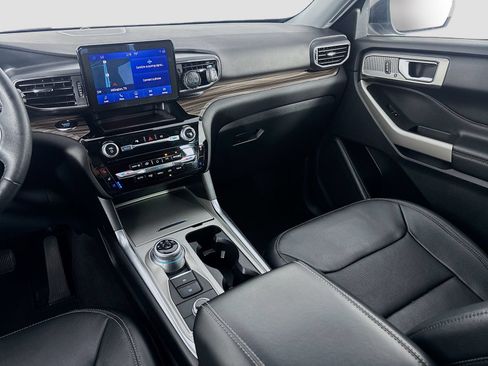 Used 2023 Ford Explorer Limited AWD/4WD image 24
