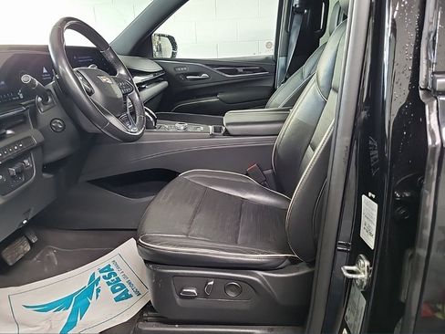 Used 2023 Cadillac Escalade ESV Sport image 7
