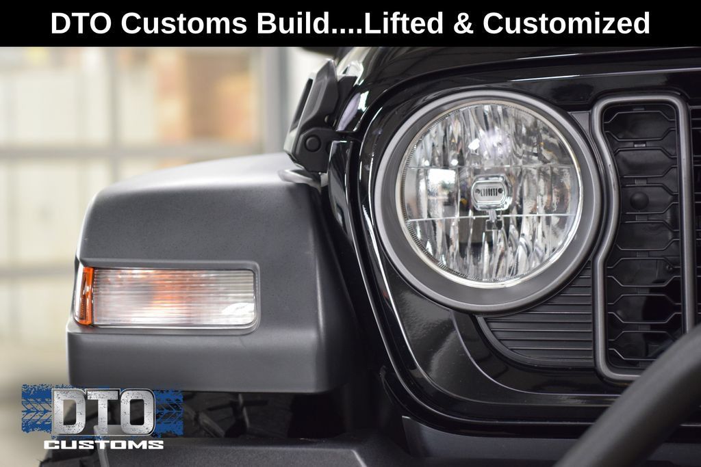 Used 2026 Jeep Wrangler Unlimited Sport AWD/4WD image 10
