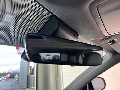 Used 2018 Toyota Highlander XLE image 36