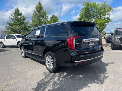Used 2023 GMC Yukon XL SLT w/ SLT Premium Package AWD/4WD image 5