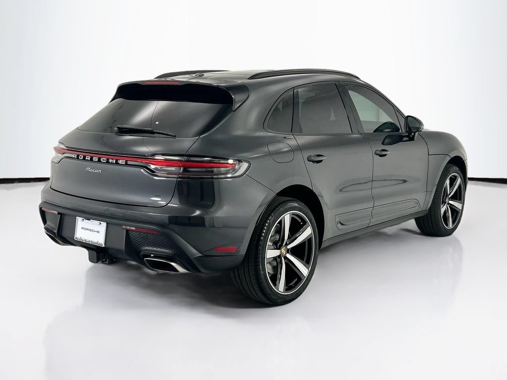 Used 2026 Porsche Macan AWD/4WD image 7