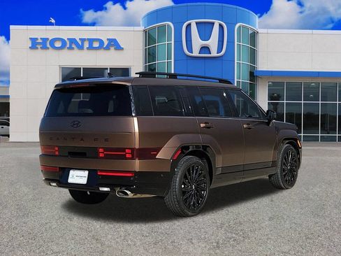 Used 2024 Hyundai Santa Fe Calligraphy FWD image 3