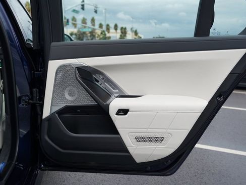 New 2026 BMW 750e xDrive 750e xDrive image 40