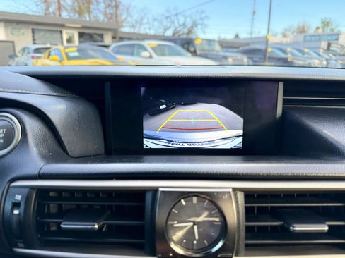 Used 2017 Lexus IS 300 AWD w/ Premium Package image 33