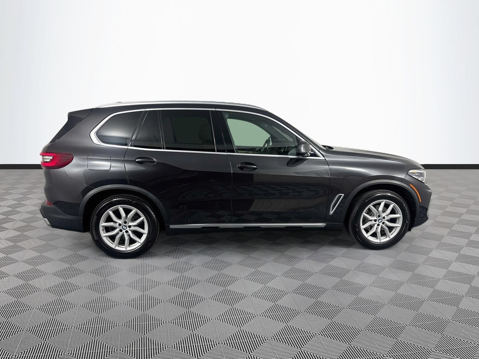 Used 2020 BMW X5 xDrive40i w/ Premium Package AWD/4WD image 8