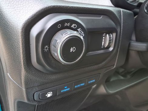 Used 2024 Jeep Wrangler Unlimited AWD/4WD image 22
