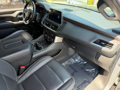 Used 2024 Chevrolet Tahoe Premier AWD/4WD image 34