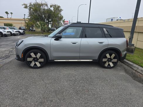 Certified 2025 MINI Cooper Countryman S w/ Comfort Package Max image 4