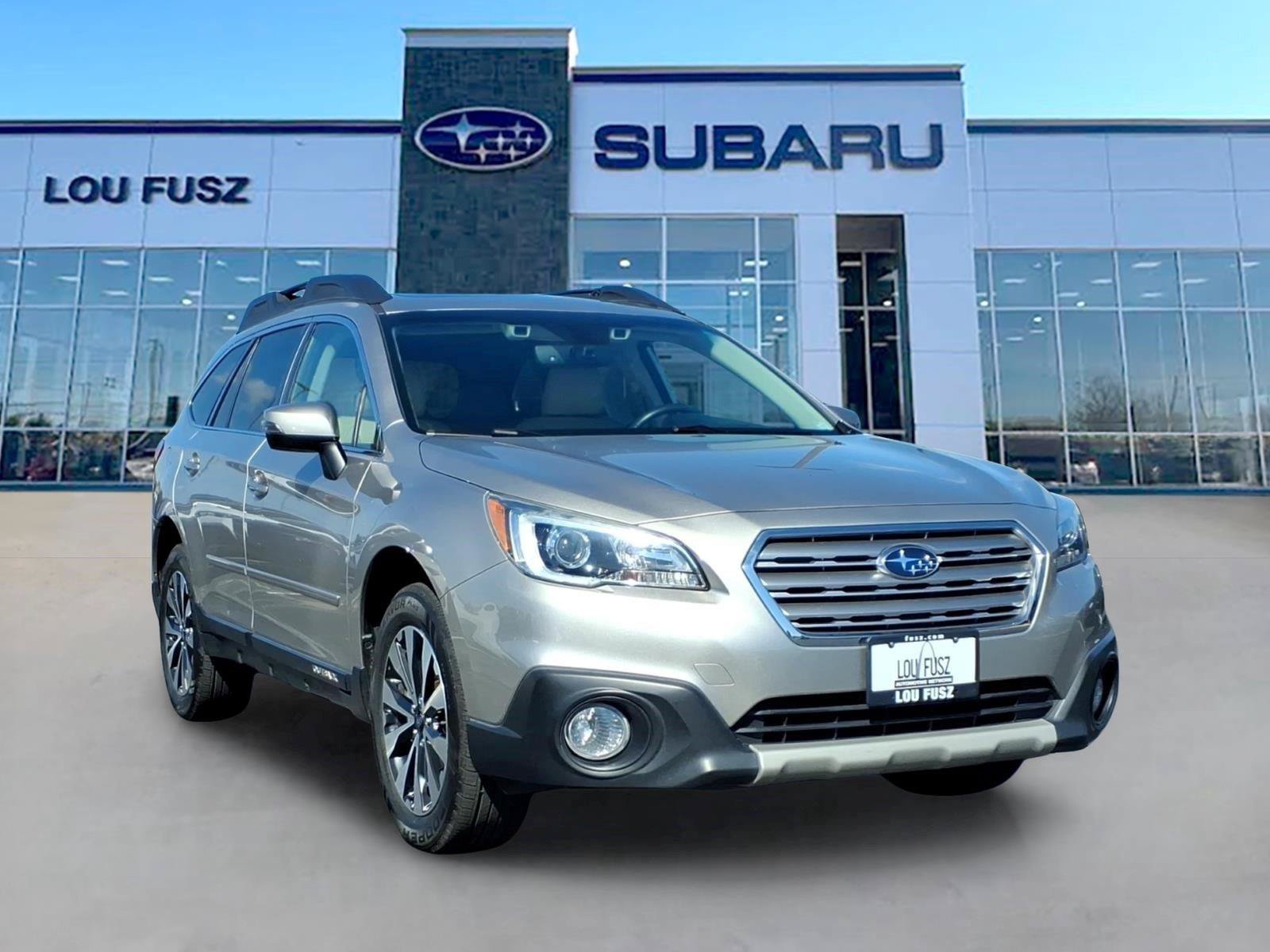 Used 2017 Subaru Outback 2.5i Limited AWD/4WD image 1