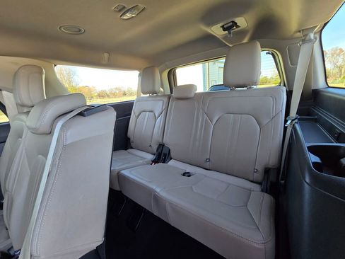 Used 2024 Ford Expedition Max Limited image 38