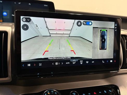 New 2025 Ford Expedition Active image 26