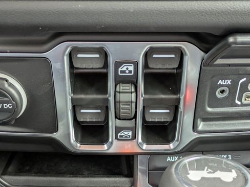 New 2025 Jeep Wrangler Sahara image 27