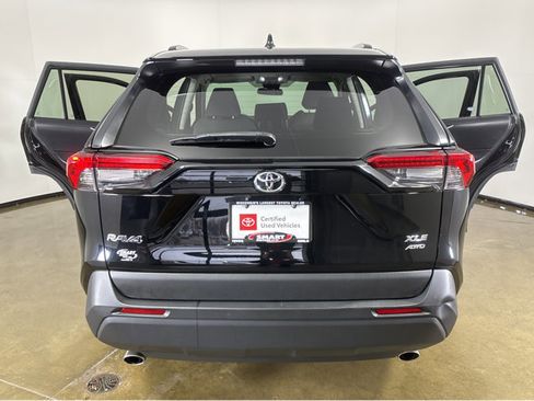 Used 2024 Toyota RAV4 XLE image 19
