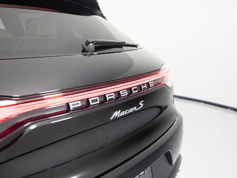 Certified 2021 Porsche Macan S AWD/4WD image 43