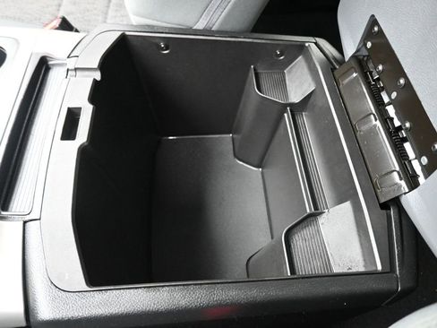 Used 2017 RAM 2500 Big Horn w/ Sport Appearance Group image 24