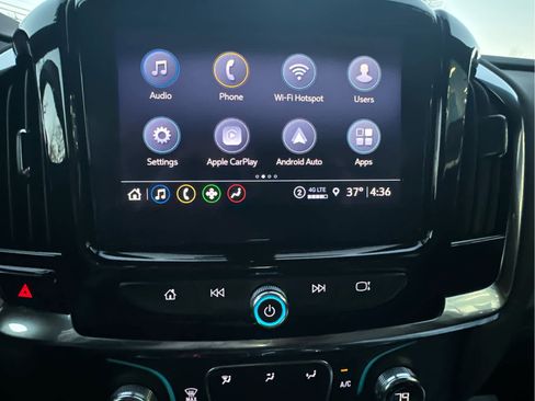 Used 2023 Chevrolet Traverse LT image 18