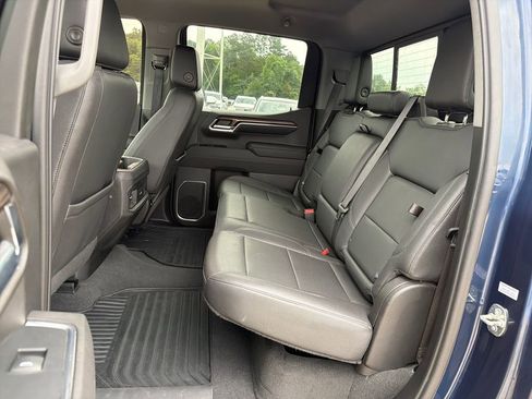 Used 2023 Chevrolet Silverado 1500 LT w/ Z71 Off-Road Package AWD/4WD image 27