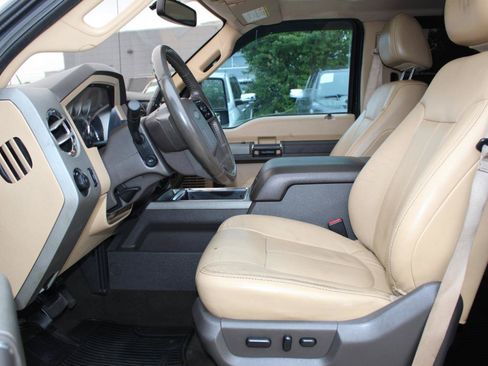 Used 2011 Ford F250 Lariat w/ Lariat Ultimate Pkg AWD/4WD image 14