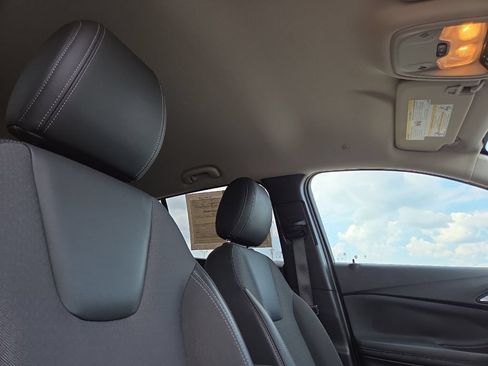 Used 2022 Buick Encore GX Select FWD image 17