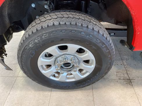 Used 2024 Ford F250 XLT image 9