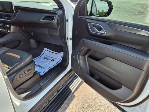 Used 2023 GMC Yukon AT4 w/ AT4 Premium Plus Package AWD/4WD image 91
