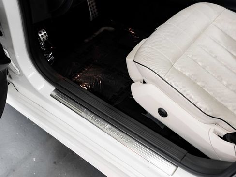 Used 2015 Mercedes-Benz E 400 Sedan image 20
