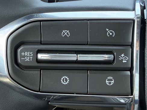 New 2026 GMC Acadia Denali Ultimate w/ LPO, Floor Liner Package AWD/4WD image 28