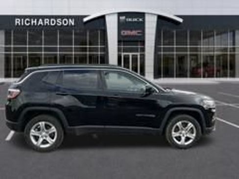 Used 2024 Jeep Compass Latitude AWD/4WD image 7