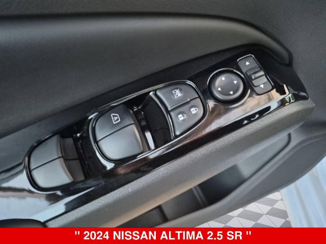 Certified 2024 Nissan Altima 2.5 SR w/ SR Premium Package FWD image 14