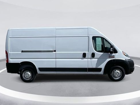 Used 2021 RAM ProMaster 2500 FWD image 3