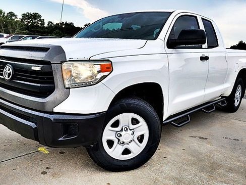 Used 2017 Toyota Tundra SR AWD/4WD image 1