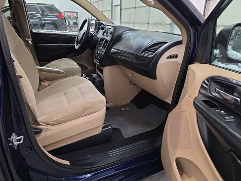 Used 2014 Dodge Grand Caravan SE w/ Quick Order Package 29E SE image 39