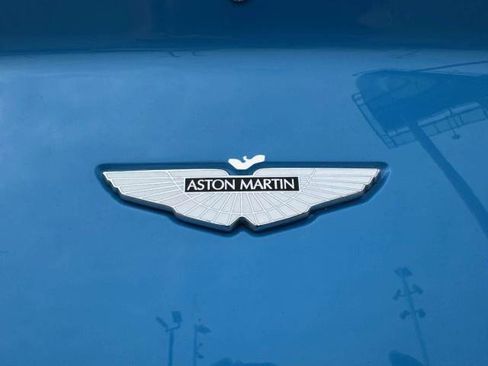 Used 2011 Aston Martin V12 Vantage Coupe RWD image 15