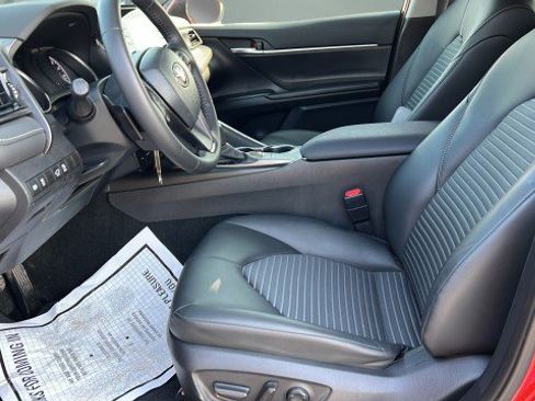 Used 2023 Toyota Camry SE image 26